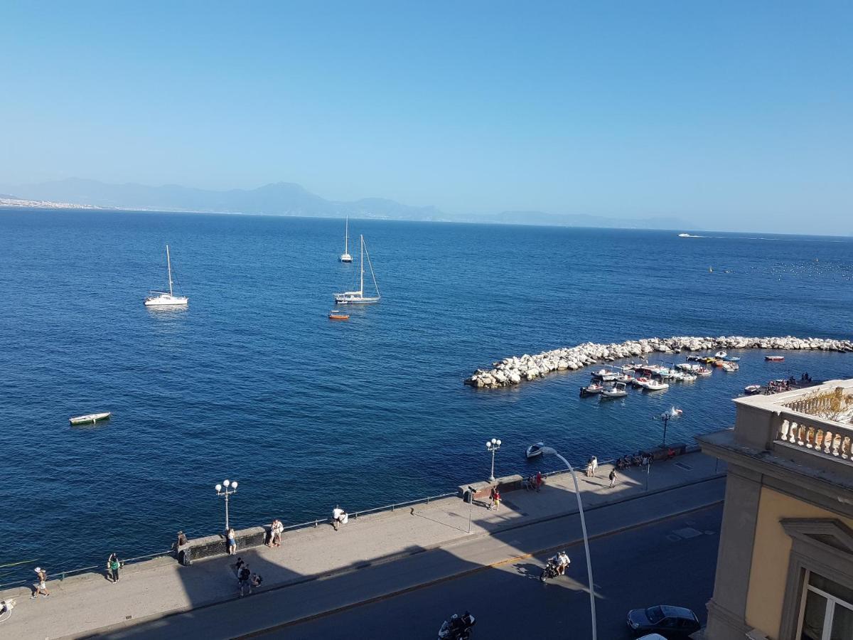 Marea Suite Vista Capri Наполи Екстериор снимка